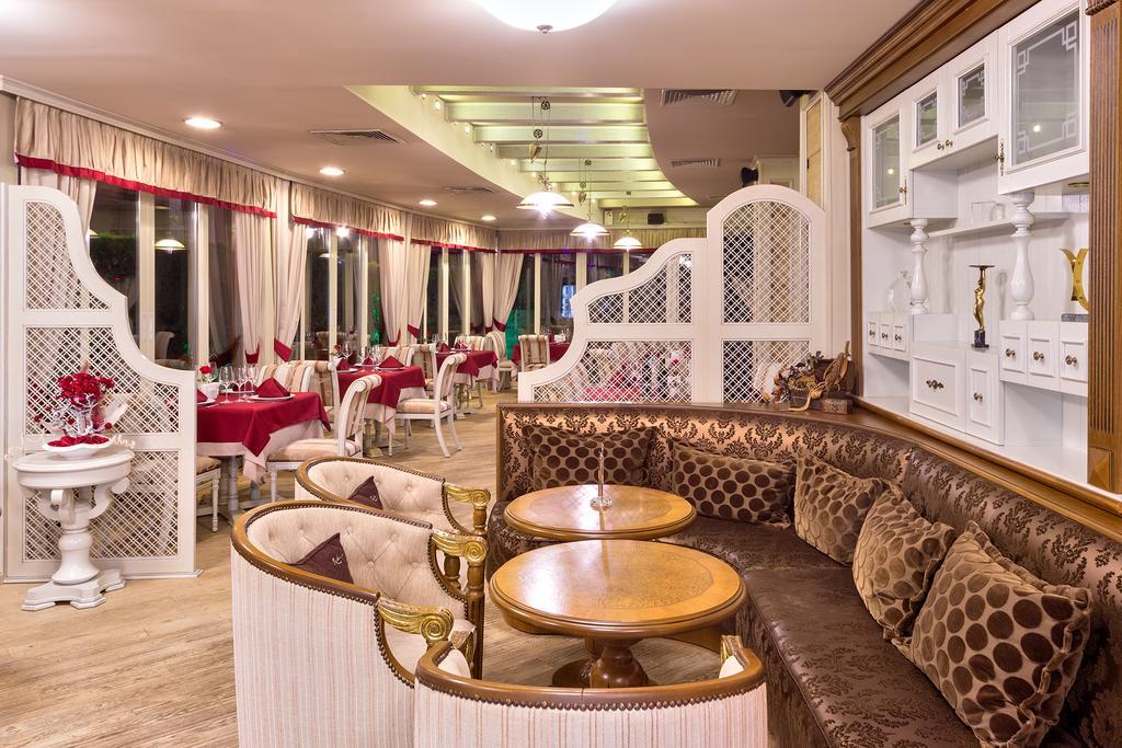 Hotel Club Central ヒサリャ エクステリア 写真