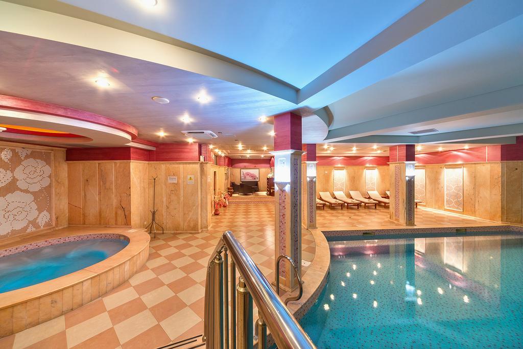 Hotel Club Central ヒサリャ エクステリア 写真