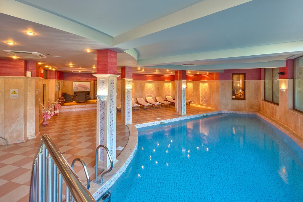Hotel Club Central ヒサリャ エクステリア 写真